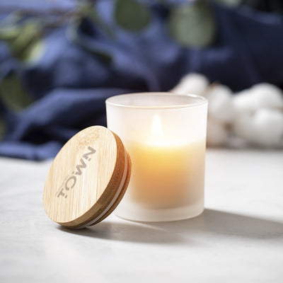 Vela Aromática Triva Vainilla | Vidrio + Tapa Bambú | Regalo Premium Personalizable